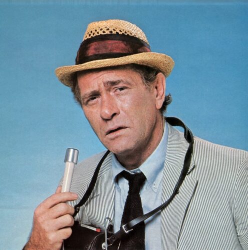 Darren McGavin in character as Carl Kolchak